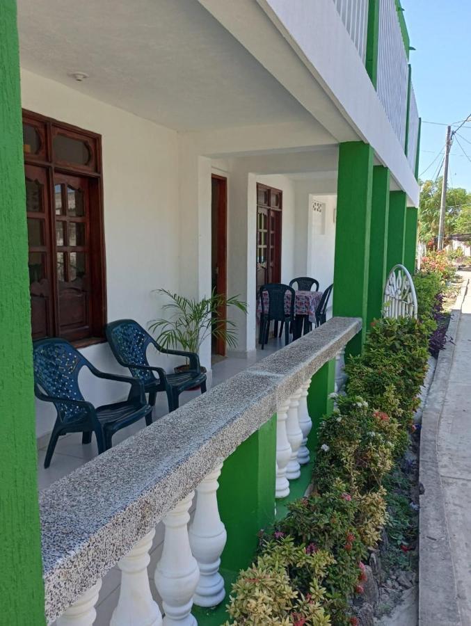 ホテル Sol Y Mar Puerto Limon エクステリア 写真