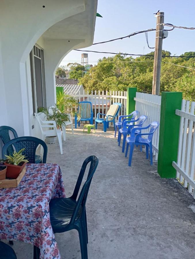 ホテル Sol Y Mar Puerto Limon エクステリア 写真