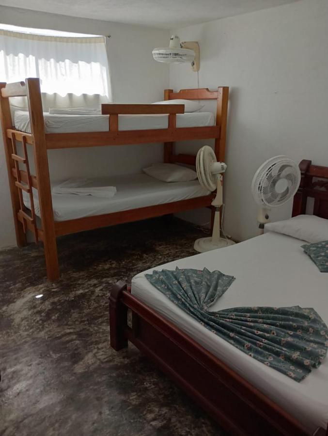 ホテル Sol Y Mar Puerto Limon エクステリア 写真