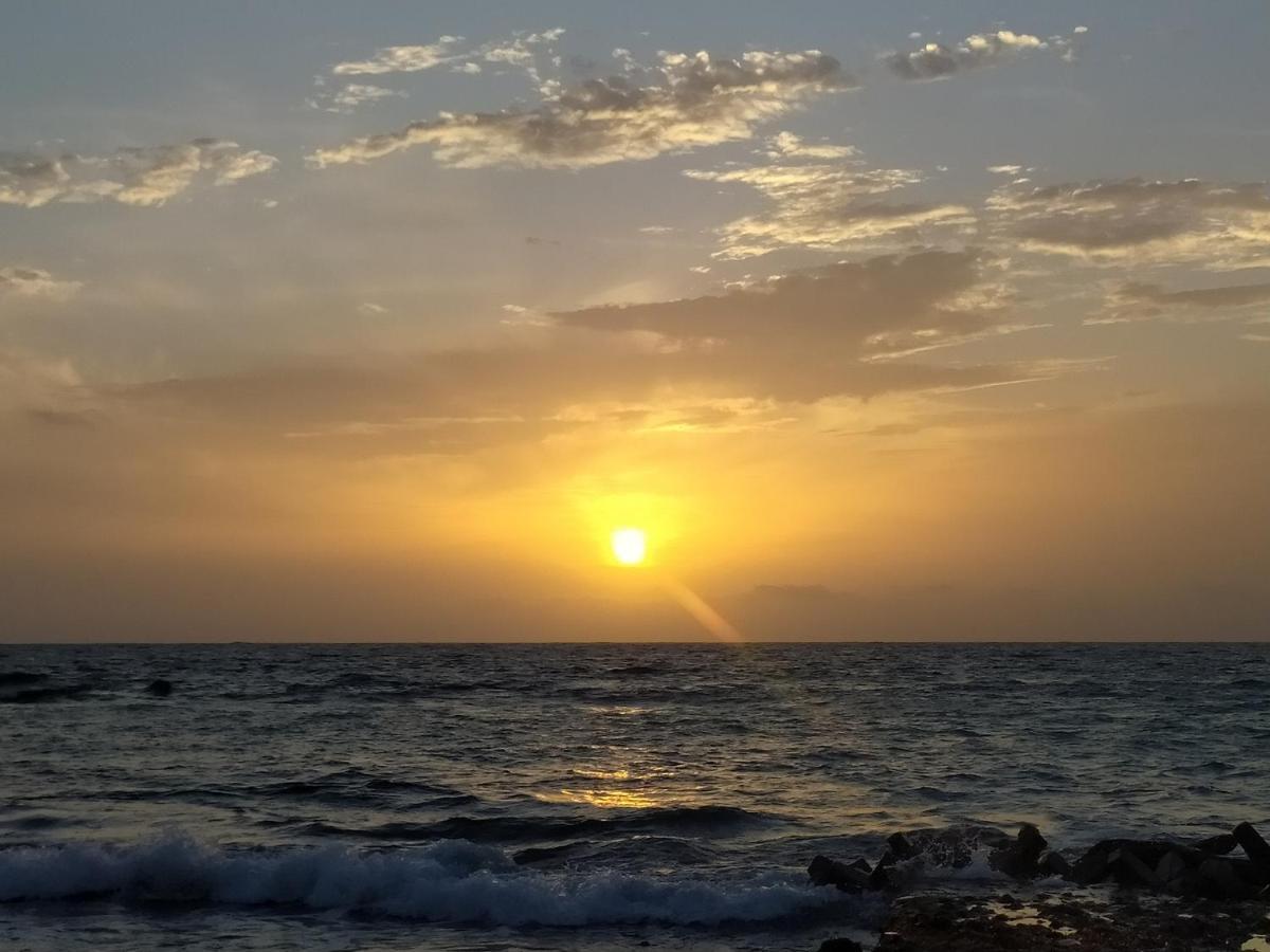 ホテル Sol Y Mar Puerto Limon エクステリア 写真